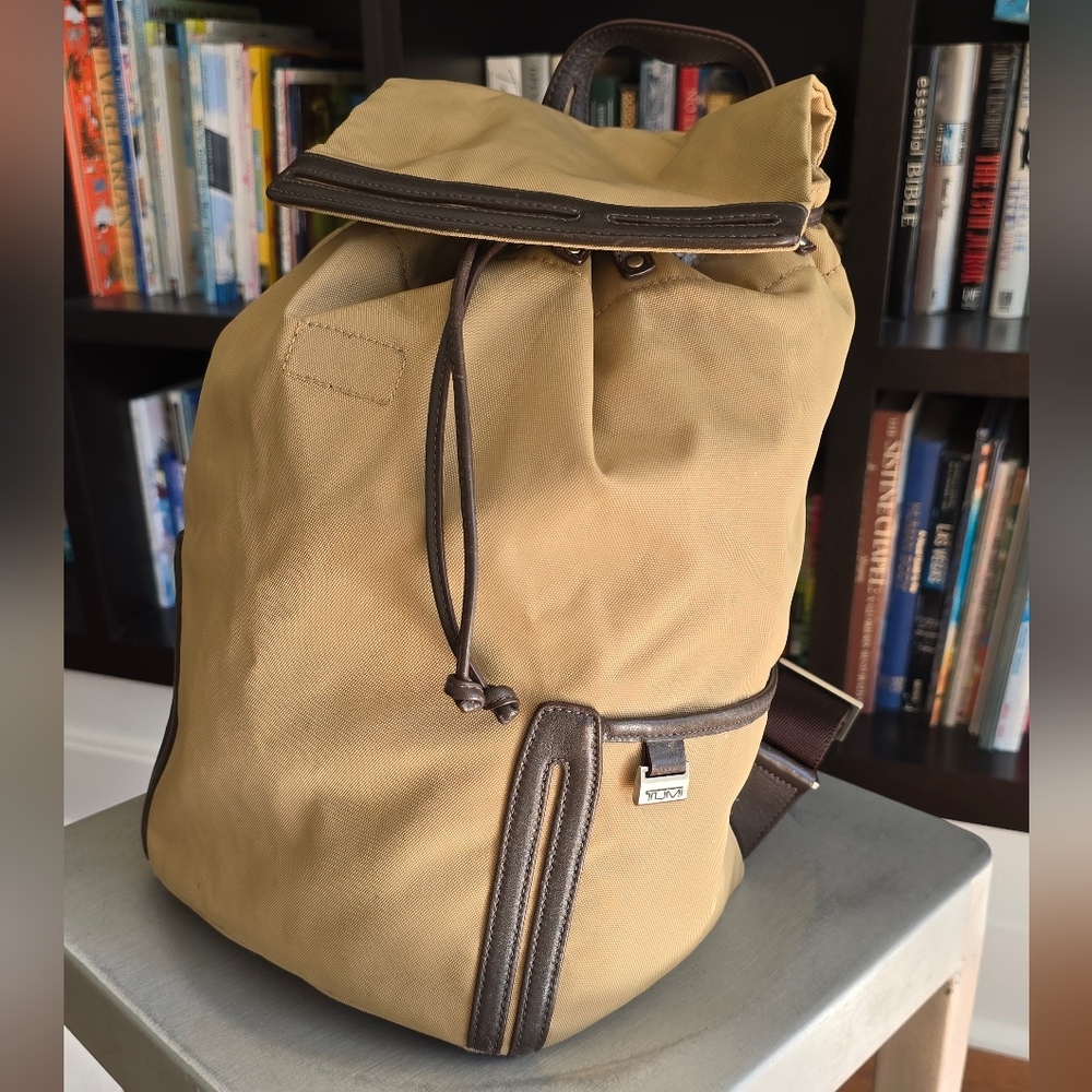 Tumi backpack / rugsack